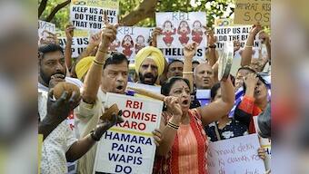 Over 50 PMC Bank depositors detained by Mumbai Police after protest; Uddhav Thackeray meets delegation, assures all help