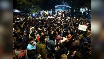 Police releases 50 students detained during protests at Jamia Millia Islamia; minority commission directs cops to file compliance report by 3 pm