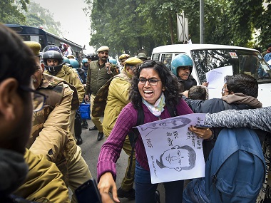 Airtel, Vodafone, Jio suspend internet, voice, messaging services in parts of Delhi-NCR in compliance with police order amid anti-CAA protests Airtel, Vodafone, Jio suspend internet, voice, messaging services in parts of Delhi-NCR in compliance with police order amid anti-CAA protests