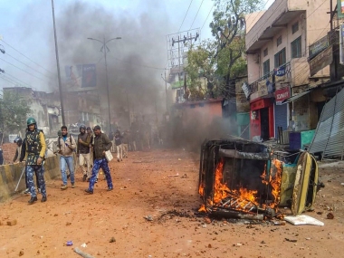Uttar Pradesh anti-CAA stir: Sambhal district administration issues notice to 26 people for damaging property during protests Uttar Pradesh anti-CAA stir: Sambhal district administration issues notice to 26 people for damaging property during protests
