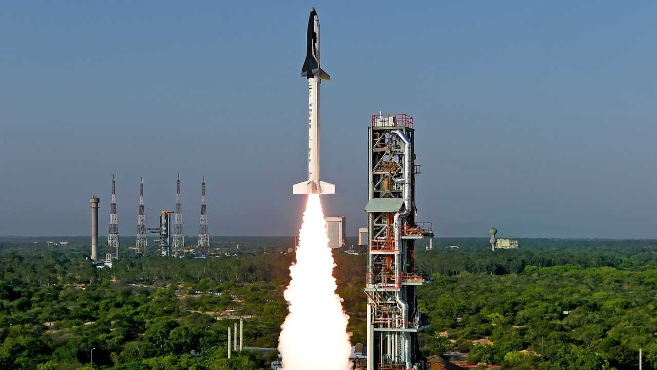 A prototype of the Reusable Launch Vehicle-Tech Demonstration (RLV-TD) lifts off from a launchpad in Sriharikota in May 2016 in what would be a successful flight test of the technology. Image: ISRO