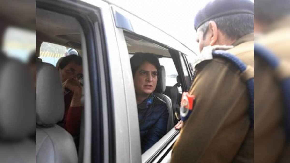 CAA protests: UP Police stops Rahul and Priyanka Gandhi from entering Meerut to meet kin of deceased agitators