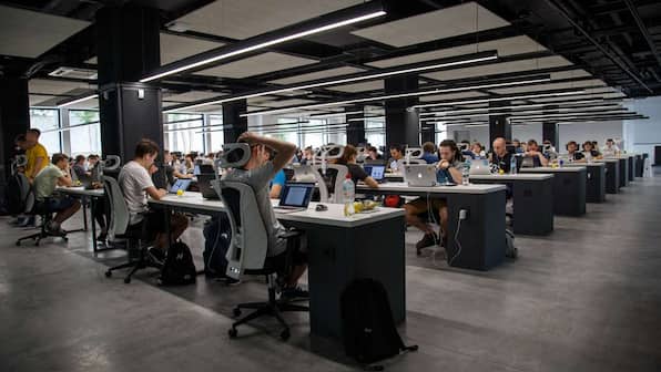Tech addiction: Can simple interventions centred around mindfulness therapy break the habit?