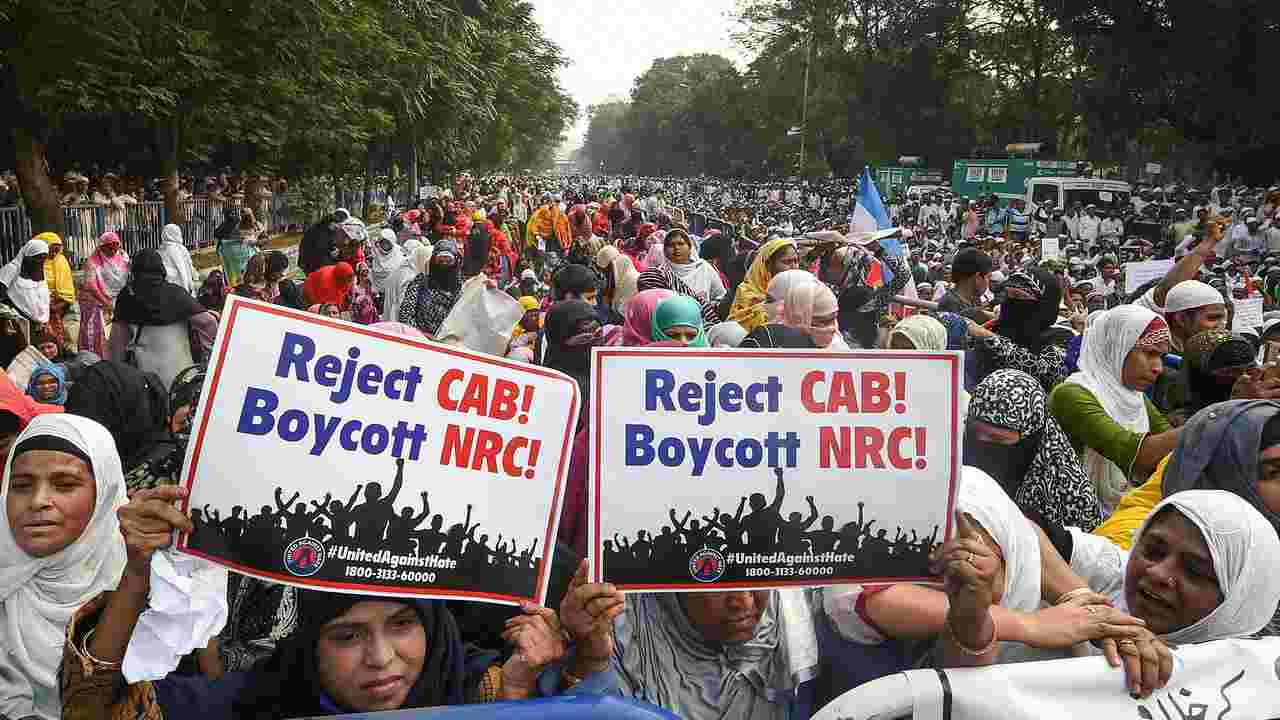 Internet shutdown declared in parts of Delhi: How to stay connected offline Internet shutdown declared in parts of Delhi: How to stay connected offline