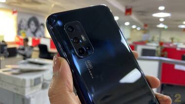 Vivo V17 first impressions: Pricey, gorgeous, and a potentially promising camera