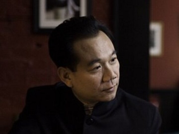 Da Chen, author of critically acclaimed memoir Colors of the Mountain, passes away at 57
