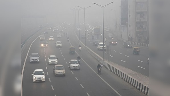 Delhi witnesses dense fog, records minimum temperature of seven degree Celsius;  22 trains running late in Northern Railway region