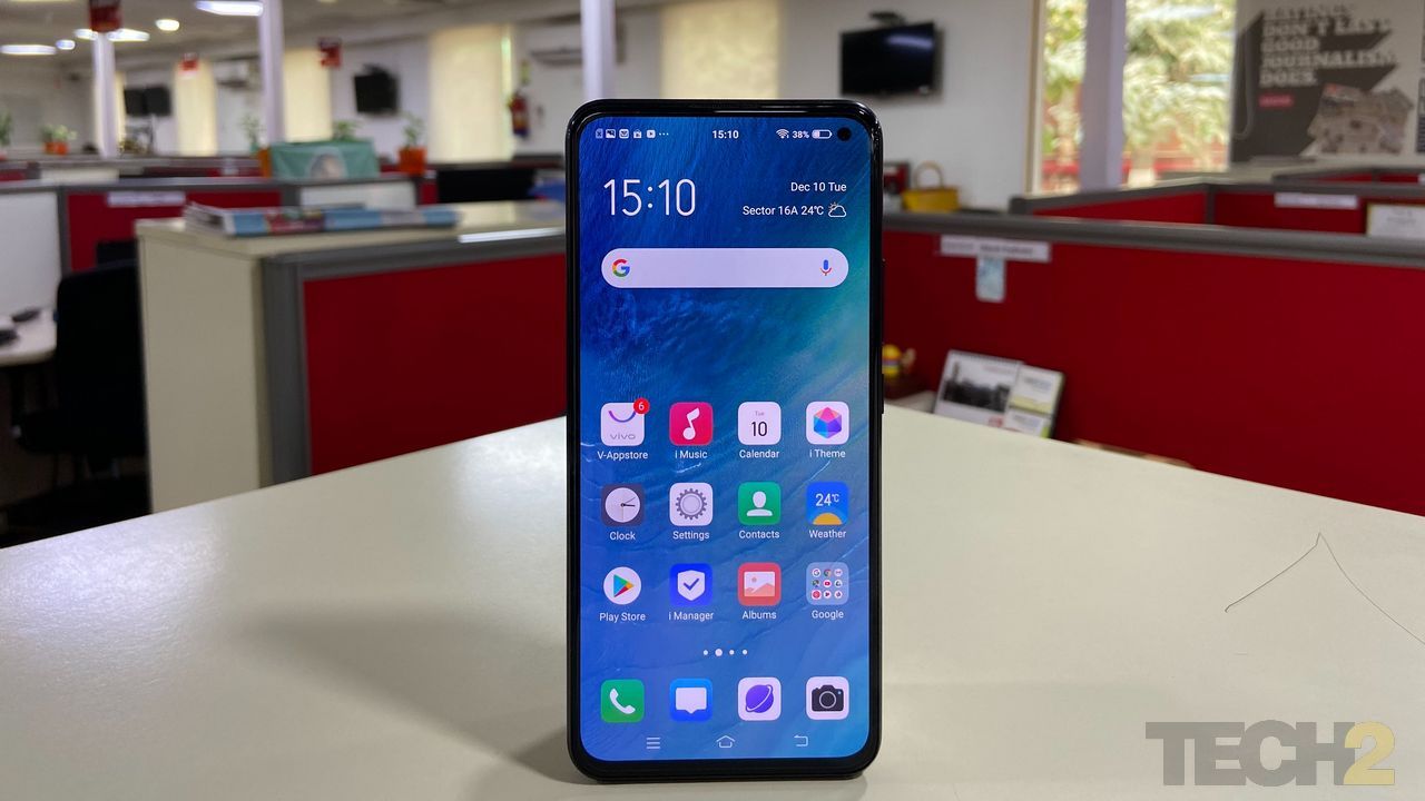 Vivo V17 comes with a 6.44-inch hole-punch display and has an E3 Super AMOLED panel.