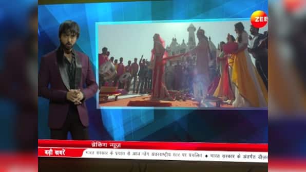 Sab Kushal Mangal trailer: Akshaye Khanna, Riva Kishan, Priyaank Sharma's film is a colourful love triangle