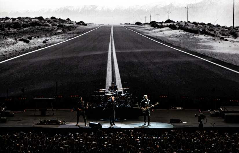 U2 performs in Mumbai. Image by Ross Stewart