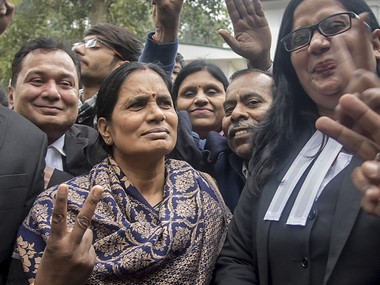 2012 Delhi gangrape case: 'My daughter has got justice,' says victim's mother; hope death warrant will act as deterrent, say politicos 2012 Delhi gangrape case: 'My daughter has got justice,' says victim's mother; hope death warrant will act as deterrent, say politicos