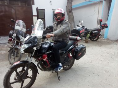 AAP's 'Bike Ambulance' scheme finds many takers from poorer constituencies in Delhi but hardly makes a dent in core BJP votebank AAP's 'Bike Ambulance' scheme finds many takers from poorer constituencies in Delhi but hardly makes a dent in core BJP votebank