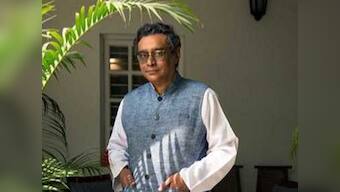 Amid Faiz row, BJP's Swapan Dasgupta asks for 'subtitles' for Urdu poetry, gets dunked on by Twitterati