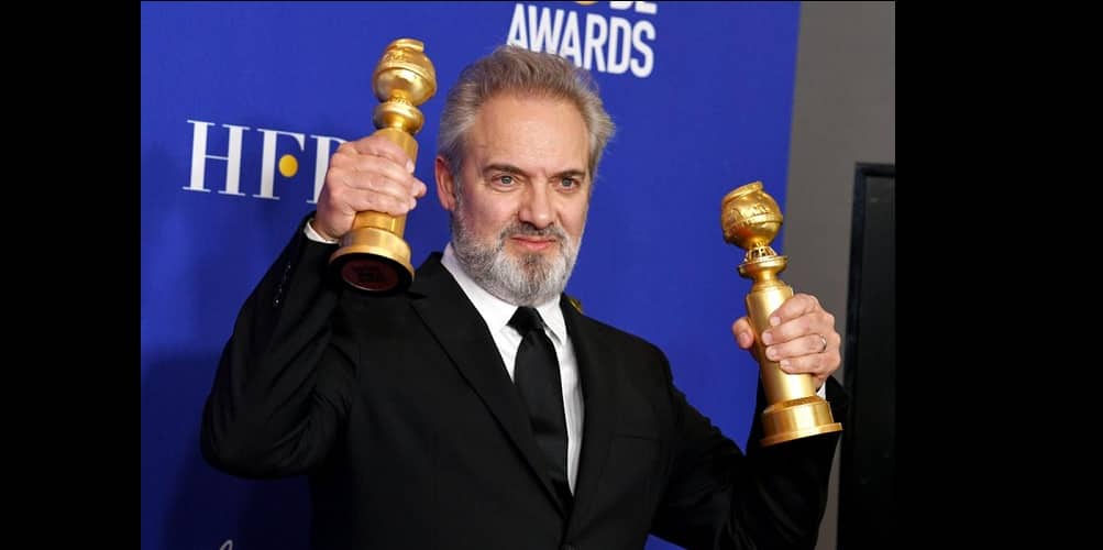 BEVERLY HILLS, CALIFORNIA - JANUARY 05: Sam Mendes poses in the press room with awards for Best Director — Motion Picture and Best Motion Picture - Drama during the 77th Annual Golden Globe Awards at The Beverly Hilton Hotel on January 05, 2020 in Beverly Hills, California. (Photo by Kevin Winter/Getty Images)