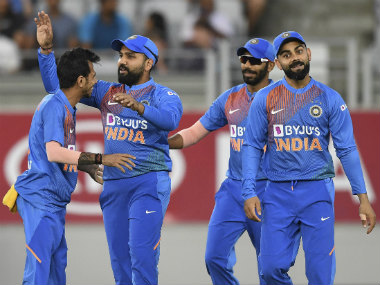India vs New Zealand: 'Virat's jetlag is certainly over', Twitterati heaps praise on Men in Blue after comprehensive win in second T20I India vs New Zealand: 'Virat's jetlag is certainly over', Twitterati heaps praise on Men in Blue after comprehensive win in second T20I