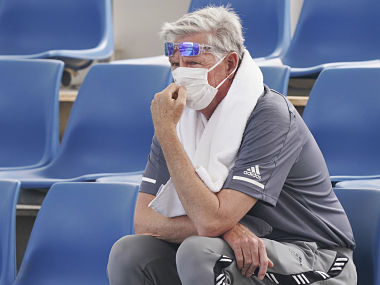 Australian Open 2020: Qualifiers begin despite 'very poor' air quality in Melbourne, players struggle during matches Australian Open 2020: Qualifiers begin despite 'very poor' air quality in Melbourne, players struggle during matches