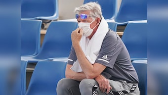 Australian Open 2020: Cooler temperatures, clear skies allow officials to begin Thursday's qualification matches on time