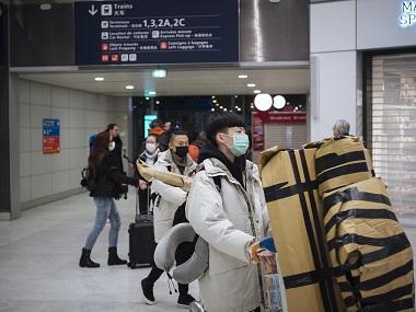 China cuts transportation links to, from Wuhan as coronavirus toll rises to 81; Japan, US, France arrange chartered flights to evacuate nationals China cuts transportation links to, from Wuhan as coronavirus toll rises to 81; Japan, US, France arrange chartered flights to evacuate nationals