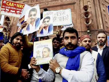 'Will continue protest against CAA till repealed': Bhim Army chief Chandrashekhar Azad visits Jama Masjid after getting bail 'Will continue protest against CAA till repealed': Bhim Army chief Chandrashekhar Azad visits Jama Masjid after getting bail