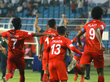 I-League 2019-20: Willis Deon Plaza's last-minute winner helps Churchill Brothers pip East Bengal 1-0, move to top of table I-League 2019-20: Willis Deon Plaza's last-minute winner helps Churchill Brothers pip East Bengal 1-0, move to top of table