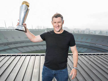 Big Bash League: Melbourne Stars coach David Hussey fined $1370 for joking about wearing spikes during pitch inspection Big Bash League: Melbourne Stars coach David Hussey fined $1370 for joking about wearing spikes during pitch inspection