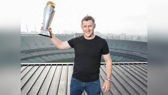 Big Bash League: Melbourne Stars coach David Hussey fined $1370 for joking about wearing spikes during pitch inspection