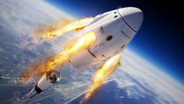 SpaceX aces emergency landing simulation, ready to fly astronauts to ISS by April 2020