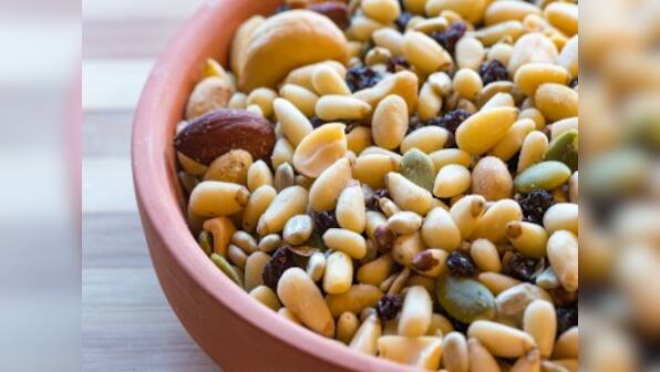 7 tasty foods that are good for your vision and keep your eyes healthy