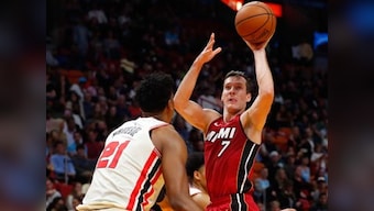 NBA: Goran Dragic scores 29 points as Heat ease to victory over Trail Blazers; Clippers edge past Knicks