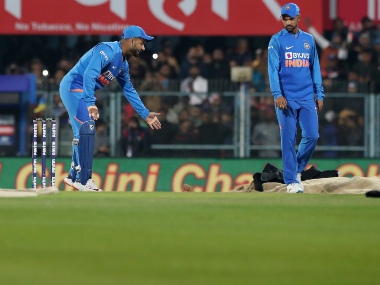 India vs Sri Lanka 2nd T20I in Indore weather update: No rain expected amidst cool climate at Holkar Stadium India vs Sri Lanka 2nd T20I in Indore weather update: No rain expected amidst cool climate at Holkar Stadium