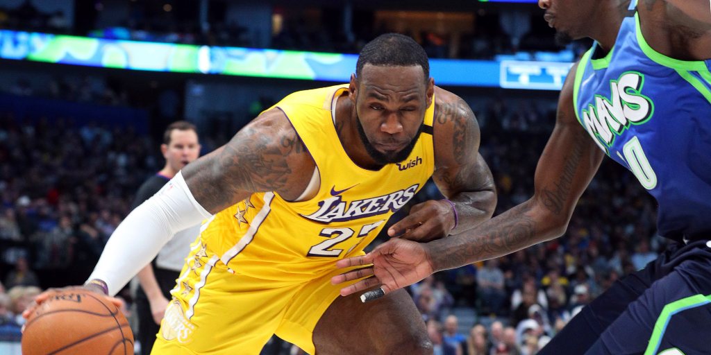 Nba Lebron James Posts 35 Points As Lakers Beat Mavericks Spencer