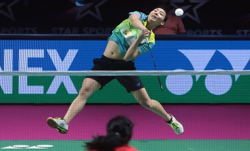 Michelle Li of North Eastern Warriors in action against PV Sindhu of Hyderabad Hunters.