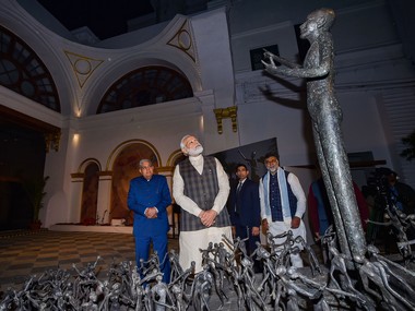 Narendra Modi in Kolkata: PM meets Mamata Banerjee amid anti-CAA protests, inaugurates sound and light show at Howrah Bridge Narendra Modi in Kolkata: PM meets Mamata Banerjee amid anti-CAA protests, inaugurates sound and light show at Howrah Bridge