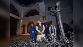 Two arrested for waving black flags at Narendra Modi's convoy in Kolkata, including Congress student wing president