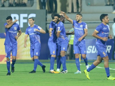 ISL 2019-20: Jorge Costa's Mumbai City FC capitalise on Bengaluru's mistakes to clinch crucial victory at home ISL 2019-20: Jorge Costa's Mumbai City FC capitalise on Bengaluru's mistakes to clinch crucial victory at home