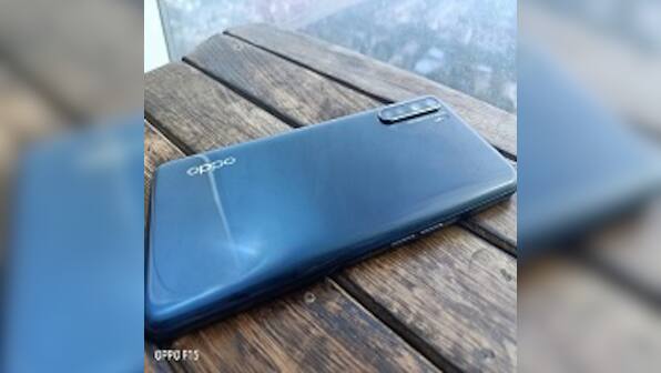 Planning to buy a new smartphone, grab your OPPO F15 and flaunt your style