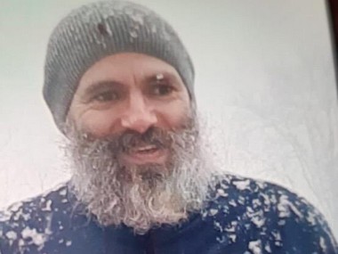 Omar Abdullah, after release from detention, urges Centre to free political detainees, restore high-speed internet in wake of coronavirus outbreak Omar Abdullah, after release from detention, urges Centre to free political detainees, restore high-speed internet in wake of coronavirus outbreak