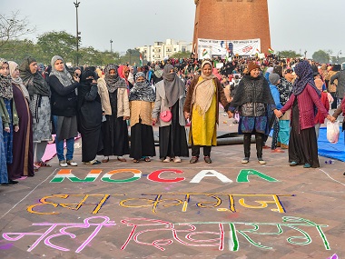Anti-CAA, NRC protests in Lucknow: Daughters of renowned Urdu poet Munawwar Rana among 160 women booked by police Anti-CAA, NRC protests in Lucknow: Daughters of renowned Urdu poet Munawwar Rana among 160 women booked by police