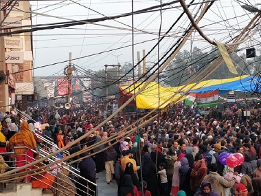 Shaheen Bagh protesters send Rs 1 cr defamation notice to BJP's Amit Malviya over video claiming demonstrators took money to join sit-in Shaheen Bagh protesters send Rs 1 cr defamation notice to BJP's Amit Malviya over video claiming demonstrators took money to join sit-in