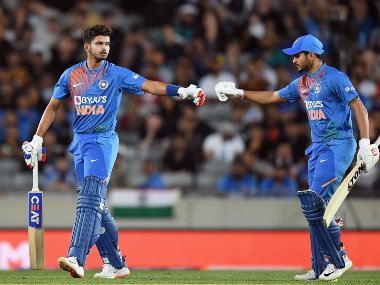 India vs New Zealand: Shreyas Iyer and KL Rahul's blazing fifties help Men in Blue win by six wickets in 1st T20I India vs New Zealand: Shreyas Iyer and KL Rahul's blazing fifties help Men in Blue win by six wickets in 1st T20I