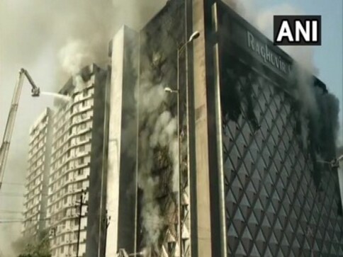 Gujarat: Massive blaze breaks out at seven-storey textile market in Surat; 60 fire engines rushed to spot Gujarat: Massive blaze breaks out at seven-storey textile market in Surat; 60 fire engines rushed to spot