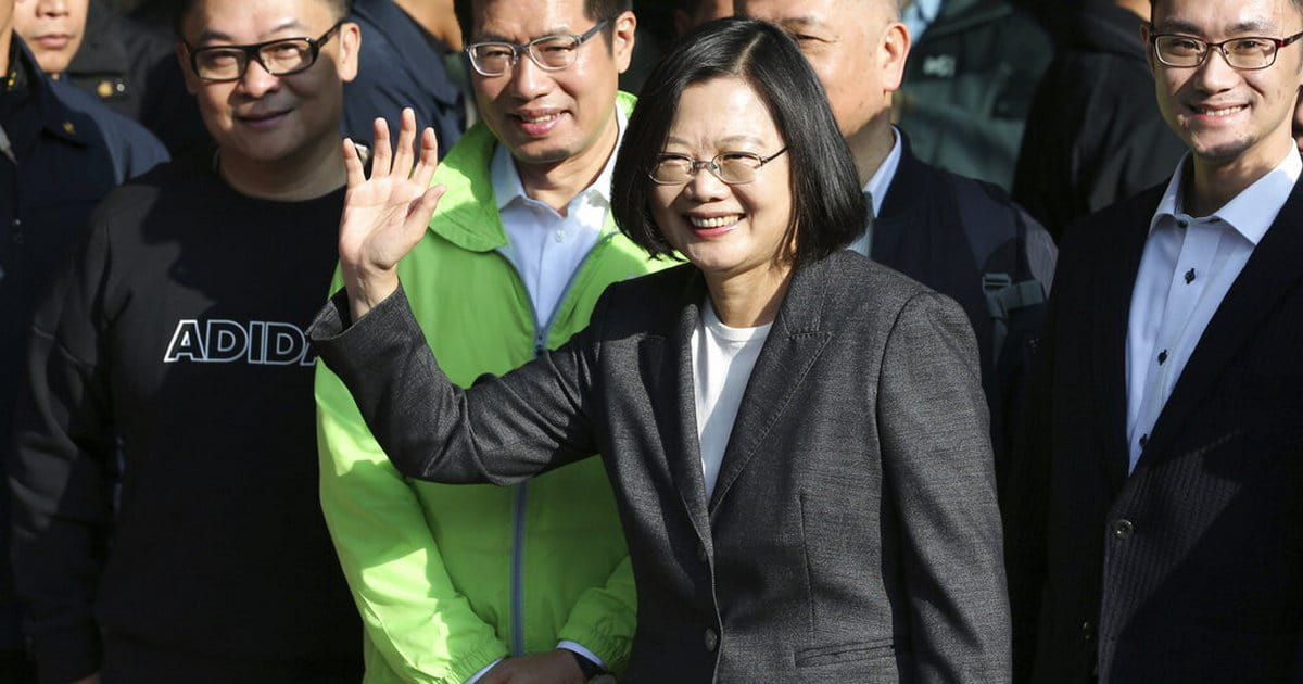 Czech Senate president Milos Vystrcil meets Taiwan leader Tsai Ing-wen; 'line crossed', warns Beijing Czech Senate president Milos Vystrcil meets Taiwan leader Tsai Ing-wen; 'line crossed', warns Beijing