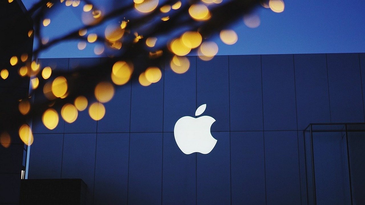  Apple is developing its own search engine that will go up against Google: Report