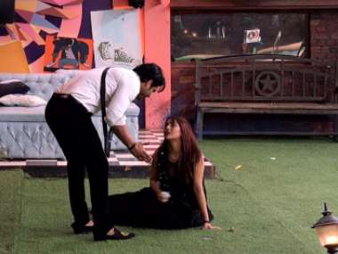 Bigg Boss 13 Day 97 highlights: Shehnaz Gill says she wants to leave house after everyone calls her jealous Bigg Boss 13 Day 97 highlights: Shehnaz Gill says she wants to leave house after everyone calls her jealous