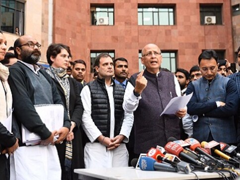 Priyanka, Rahul Gandhi meet NHRC over police ‘brutalities’ against anti-CAA protesters in Uttar Pradesh, demand probe Priyanka, Rahul Gandhi meet NHRC over police ‘brutalities’ against anti-CAA protesters in Uttar Pradesh, demand probe