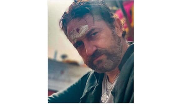 Gerard Butler celebrates New Year's Eve in Rishikesh, poses with Dalai Lama during visit to Karnataka