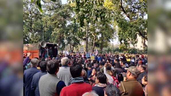 JNU violence: Delhi Police lathi-charges, detains students marching to Rashtrapati Bhavan; Aishe Ghosh says no compromise over removal of VC