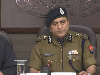 Mumbai serial blast convict Jalees Ansari arrested in UP's Kanpur after jumping parole; 'Dr Bomb' was trying to flee country, claims police Mumbai serial blast convict Jalees Ansari arrested in UP's Kanpur after jumping parole; 'Dr Bomb' was trying to flee country, claims police