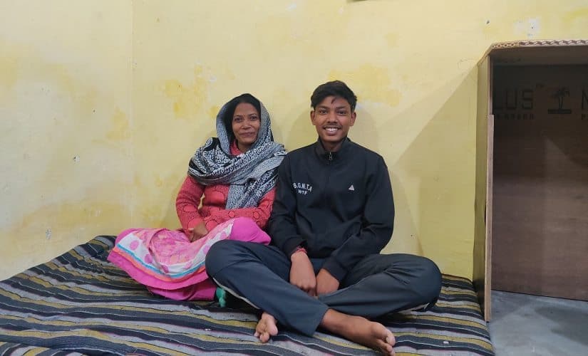 Seema with her 14-year-old son Varun who studies at the Sarvodaya Secondary School in Vasant Vihar. Image/Parth MN