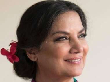 Shabana Azmi in ICU after car crash on Mumbai-Pune Expressway; Javed Akhtar says 'all scan reports are positive' Shabana Azmi in ICU after car crash on Mumbai-Pune Expressway; Javed Akhtar says 'all scan reports are positive'
